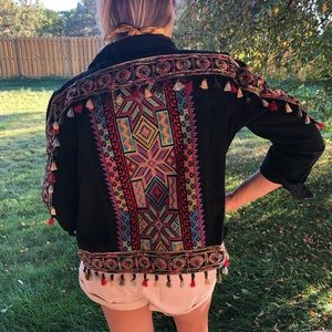 Velzera Embroidered Jacket L